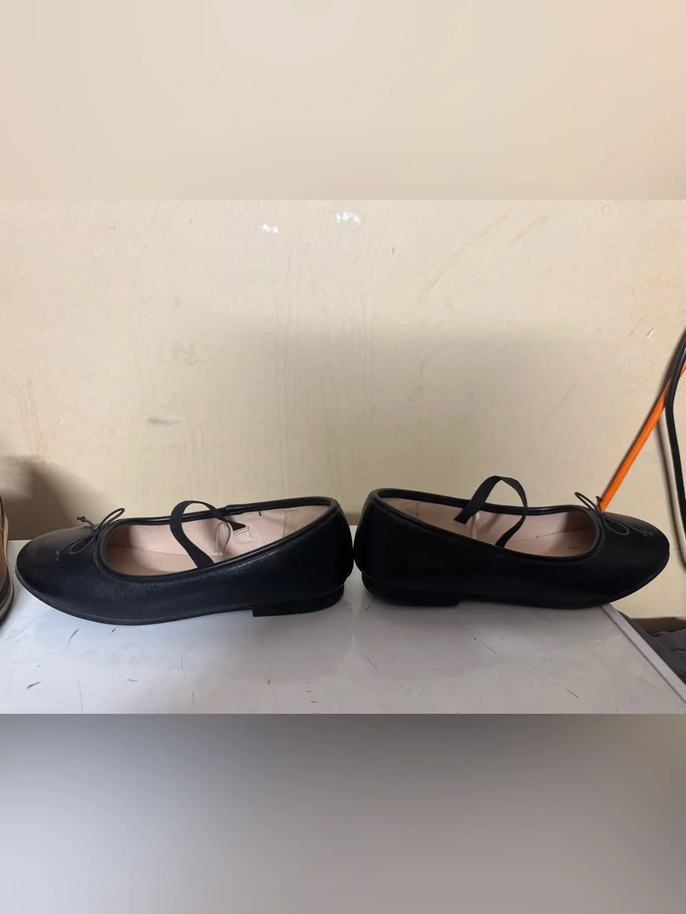 The Children's Place Black Ballet Flats with Elastic Cross Strap